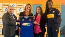 Napoli: l'Ass. Emanuela Ferrante al Palavesuvio per il saluto alla Nazionale di Volley Femminile