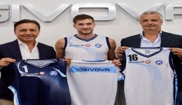 S.S. NAPOLI BASKET: PRESENTATE LE MAGLIE UFFICIALI TARGATE GIVOVA