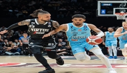 FINAL FOUR SUPERCOPPA FRECCIAROSSA: NAPOLI BASKET SFIORA L'IMPRESA