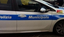 Controlli della Polizia Locale di Napoli: Sicurezza Stradale e Lotta allAbusivismo