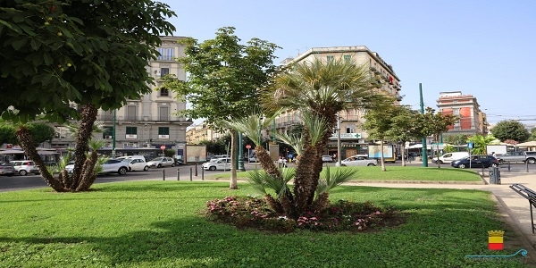 Napoli: Inaugurati i giardini di piazza Carlo III