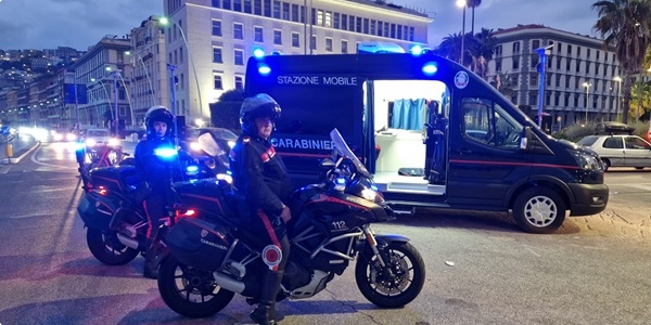 Napoli: controlli dei carabinieri a Fuorigrotta e Mergellina