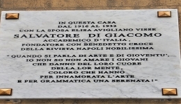 Napoli: una targa per Salvatore Di Giacomo