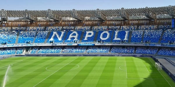 Alla ripresa il Frosinone, non ci sono alternative per il Napoli: vincere